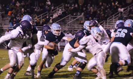 Mona Shores Clinches District Title with Late-Game Touchdown