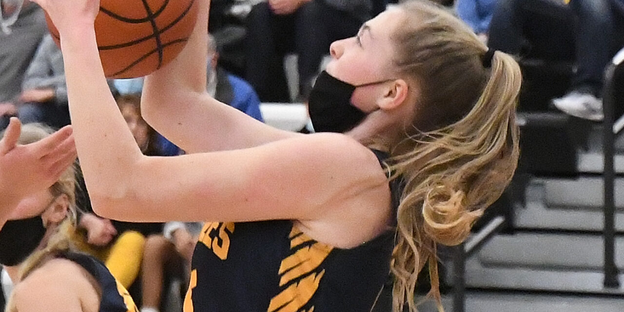 Double Dribble: Girls Basketball State Quarterfinals Recap