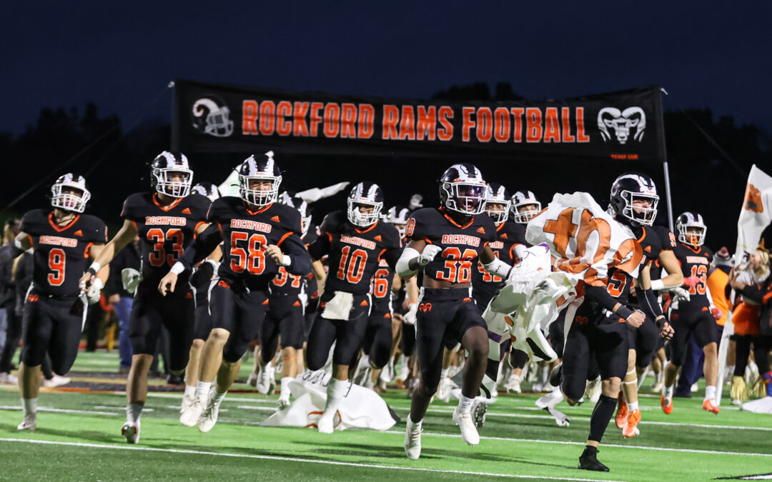 Rockford methodically eases past Grand Ledge in playoff opener 40-7