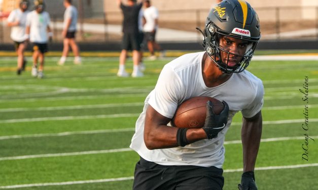 Michigan commit Lundon Hampton a ‘dynamic,’ down-to-earth dazzler for Kenowa Hills football