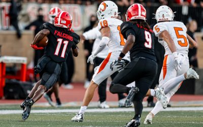 Defense and speed key 31-10 win for East Kentwood